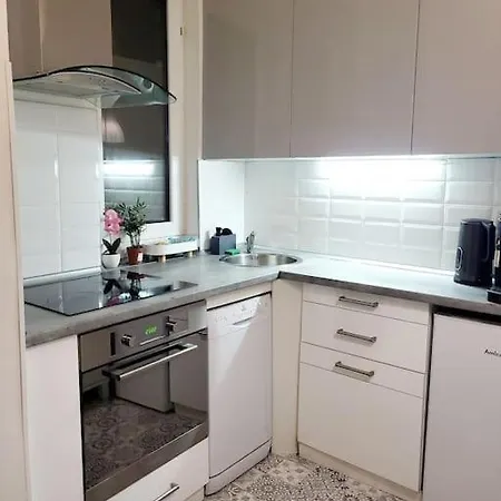 V Centre Diania Апартаменты Братислава