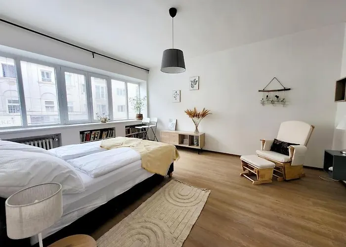 V Centre Diania Apartment Bratislava